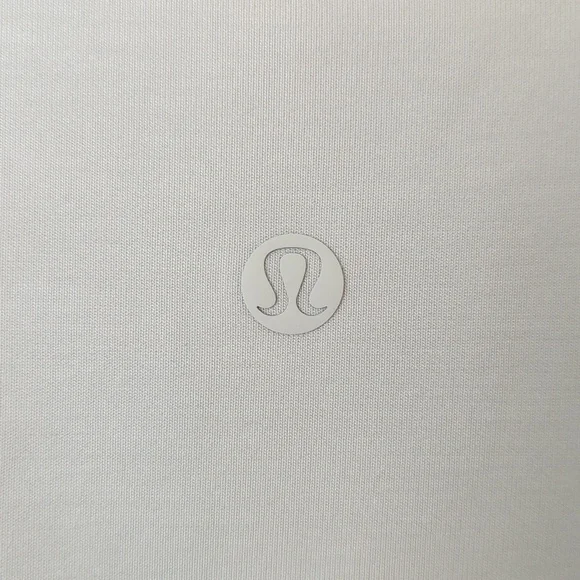 Lululemon Softstreme Cropped Gathered Waist Short Sleeve T-shirt Light Vapor 4 - Picture 9 of 10